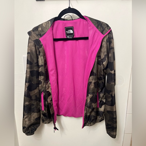 The North Face Army Green Hooded Windbreaker Outdoor Jacket Size S - Picture 4 of 5